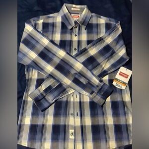 New Wrangler Slim Fit Flex For Comfort Button Down Shirt